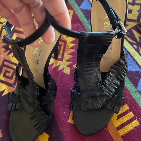 Lamb Gwen Stefani Black Leather heels - Picture 3 of 8